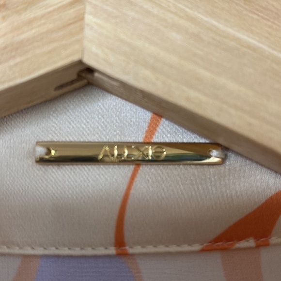 Alexis Short Set in Wisteria - Picture 10 of 14